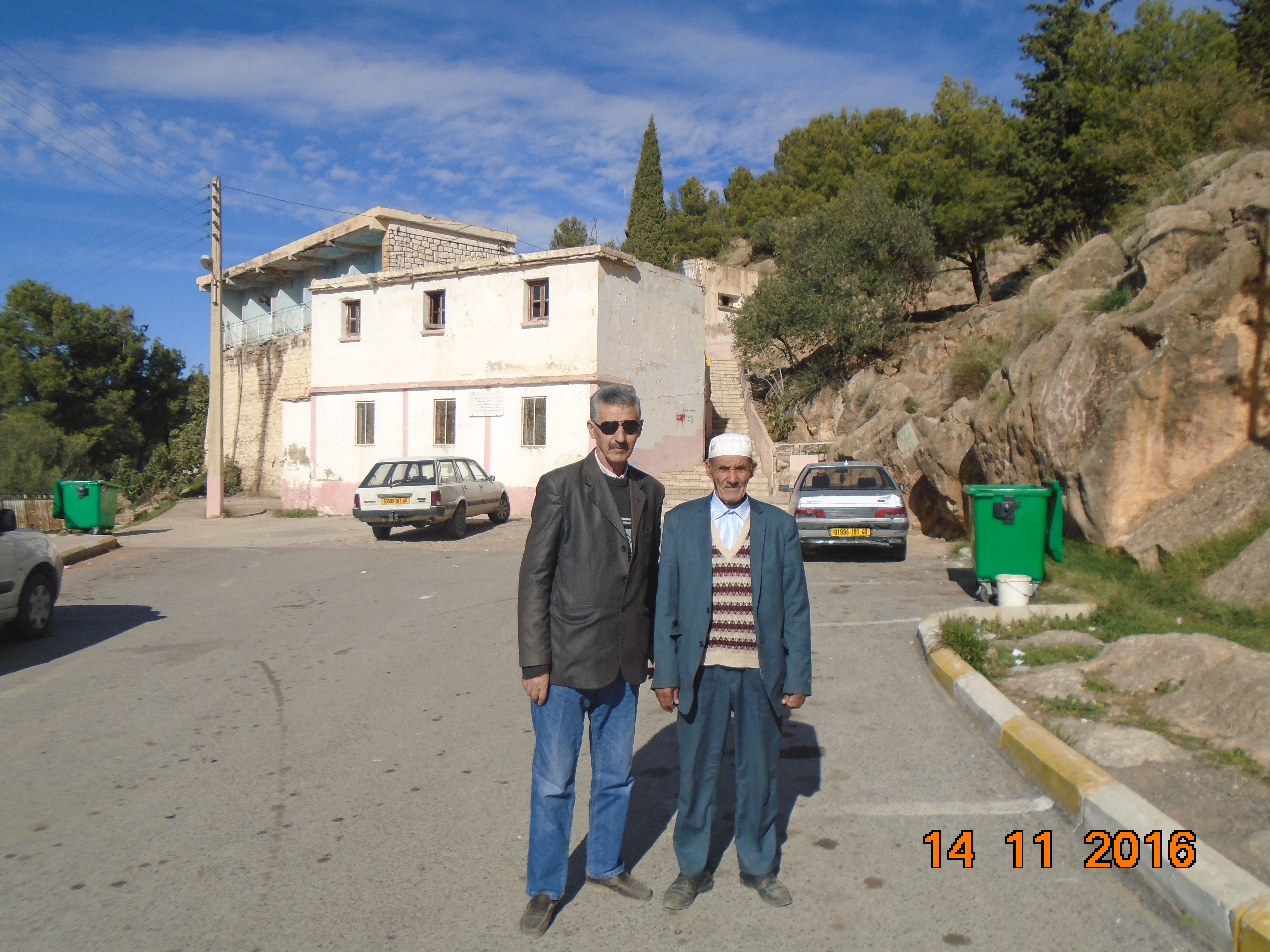 lمع صديقي الحاج زروال في حمام لكنيف  بخنشلة