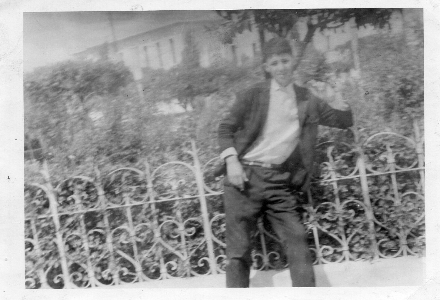 سنوات الدراسة بباتنة في حديقة الشهذاء ممرات مصطفى بن بوالعيد