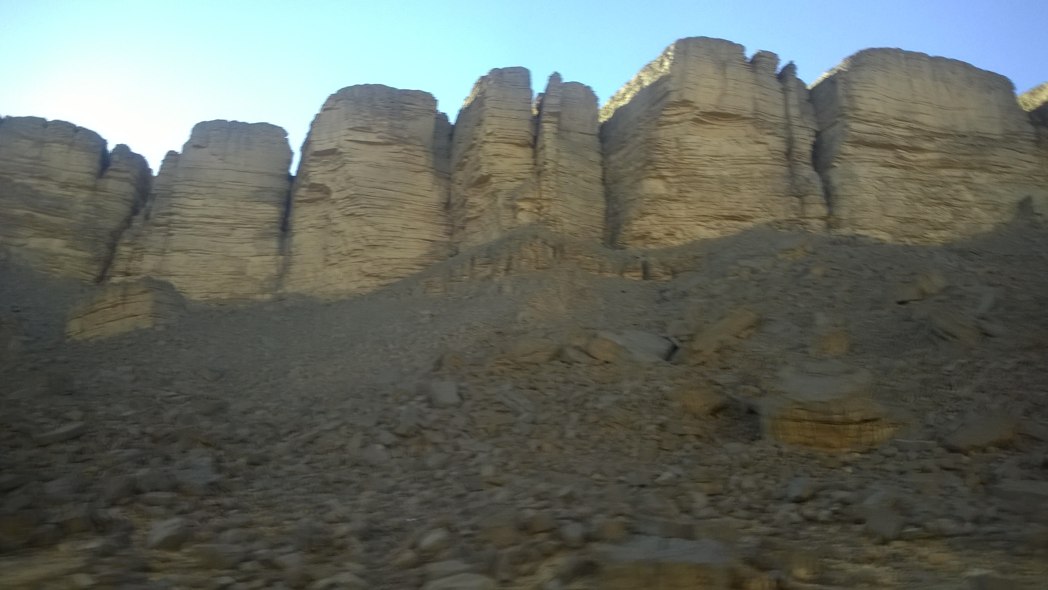 مقراني يزيد من  قايس الى تمنراست.