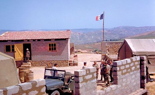 C'est des photos de l'armée coloniale à Chélia dans les aurés en 1961