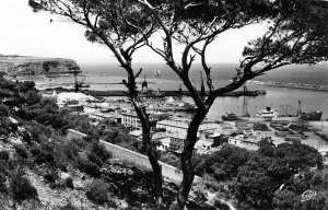 1956/60 - Nemours, vue générale sur le port - (Pfister Jean-Yves)