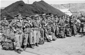 Début 1956, arrivée à Philippeville, direction le port de La Calle, frontière tunisienne.