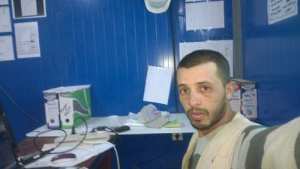 Mokrani Yazid  dans son bureau .d'etude