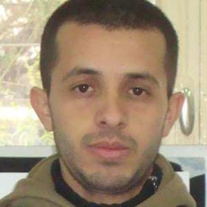 Mokrani Yazid  dans son bureau .à Tamenrest