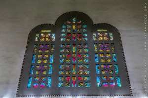 Vitraux de la cathédrale du Sacré-Cœur d'Oran (Algérie), de style romano-byzantin