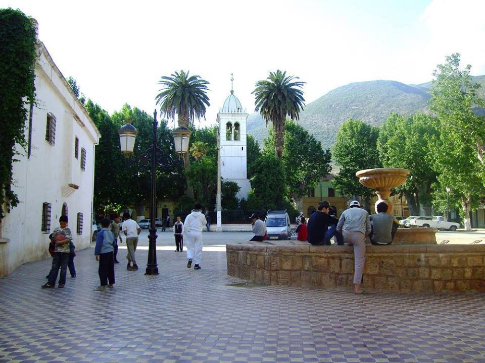 La place de Émir Khaled (ex- place Carnot)