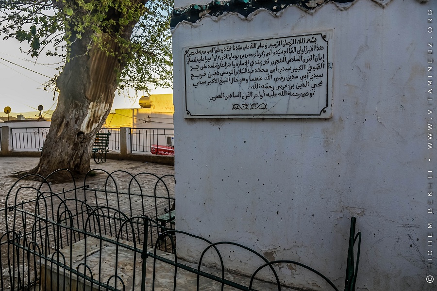 Tlemcen : Tombe à coté de Sidi Abed de Abou Zakaria Ben Youghan (Le prince ascète)