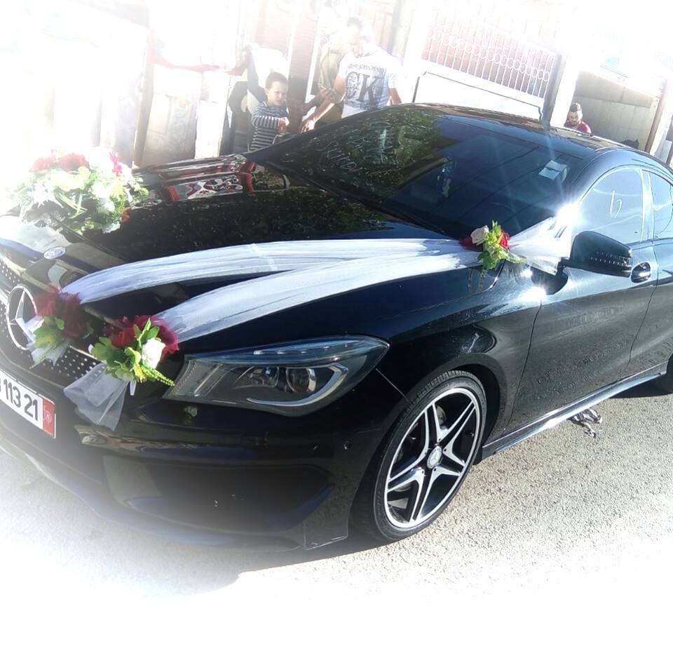 Décoration de voiture de mariage