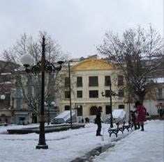 Place du 17 Octobre, ex Emile Loubet.