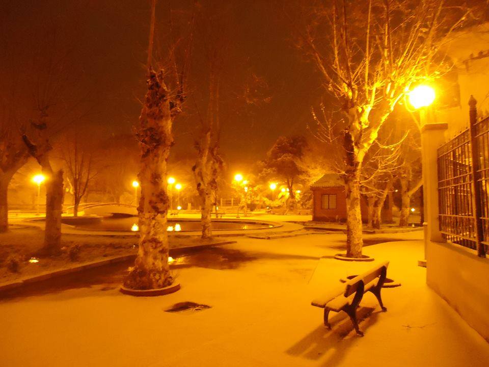 Tiaret, une place publique.