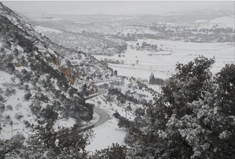 Tiaret, RN 23, le col du G'zoul.