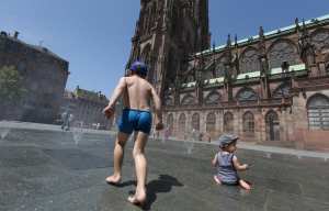 Planète - Climat: Les villes pourraient gagner 8°C d'ici 2100