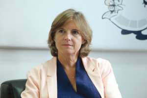 Blida : Visite de Mme l’ambassadeur du Canada à l’université de Soumaâ