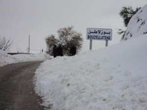 Neige de février 2012 à Bouzelatène