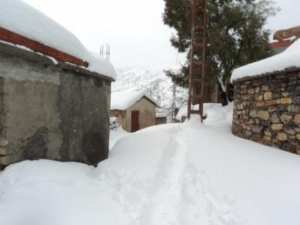Neige de février 2012 à Bouzelatène