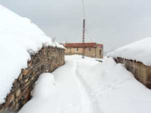 Neige de février 2012 à Bouzelatène