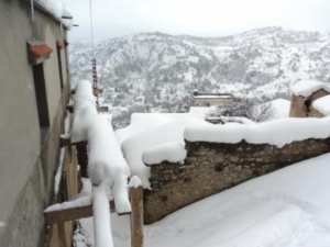 Neige de février 2012 à Bouzelatène
