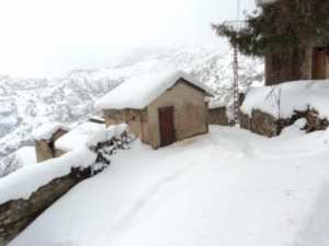 Neige de février 2012 à Bouzelatène