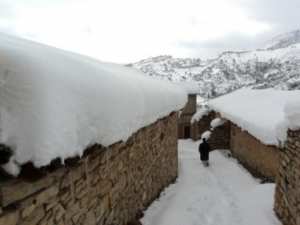 Neige de février 2012 à Bouzelatène