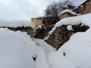 Neige de février 2012 à Bouzelatène