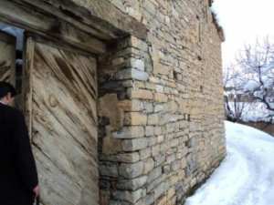 Neige de février 2012 à Bouzelatène