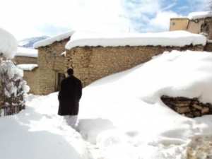 Neige de février 2012 à Bouzelatène