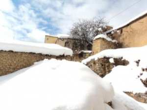 Neige de février 2012 à Bouzelatène