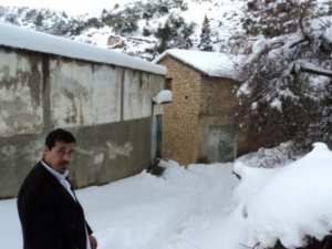 Neige de février 2012 à Bouzelatène