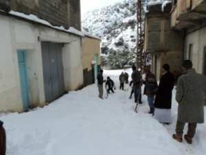 Neige de février 2012 à Bouzelatène