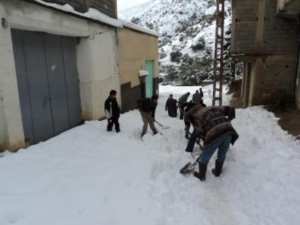 Neige de février 2012 à Bouzelatène