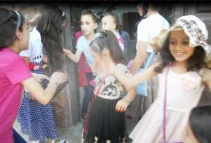 Ambiance de fête à Bouzelatène