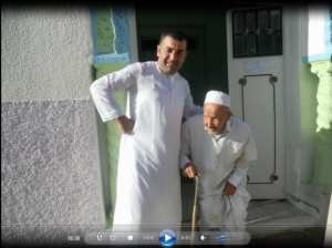 Ambiance de fête à Bouzelatène