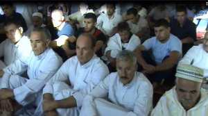 Ambiance de fête à Bouzelatène