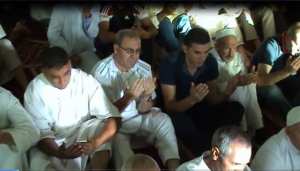 Ambiance de fête à Bouzelatène