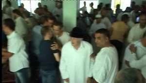 Ambiance de fête à Bouzelatène