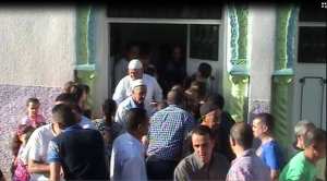 Ambiance de fête à Bouzelatène