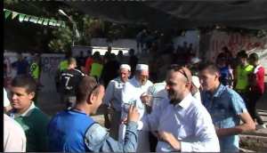 Ambiance de fête à Bouzelatène