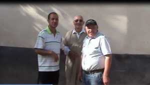 Ambiance de fête à Bouzelatène