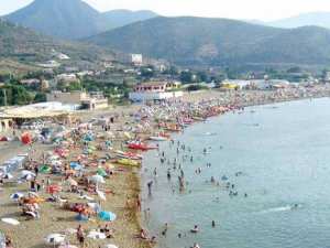 Saison estivale à Azeffoun (Tizi  Ouzou):  Sous de bons auspices