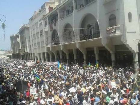 Maghreb - Maroc:  Imposante marche à Rabat en solidarité avec le Hirak du Rif