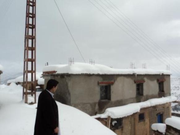 Neige de février 2012 à Bouzelatène