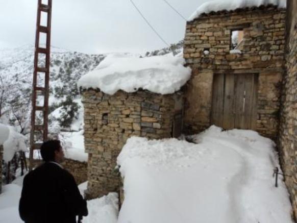 Neige de février 2012 à Bouzelatène