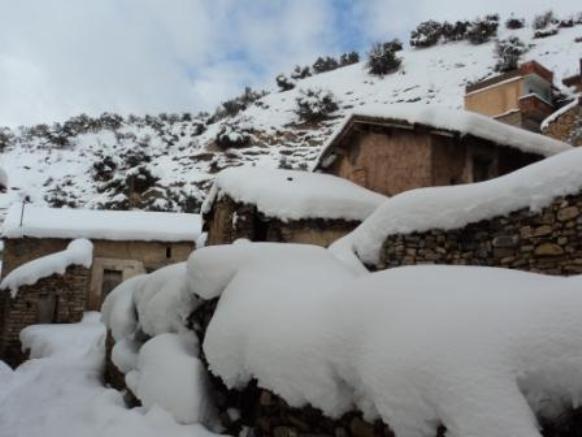 Neige de février 2012 à Bouzelatène