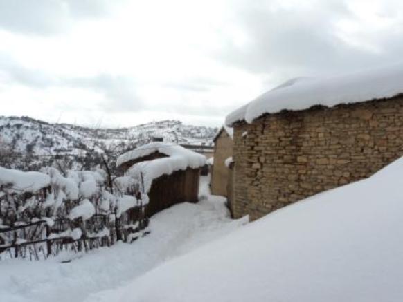 Neige de février 2012 à Bouzelatène