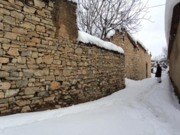Neige de février 2012 à Bouzelatène