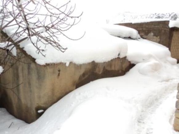 Neige de février 2012 à Bouzelatène