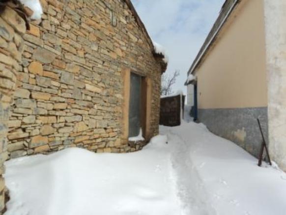 Neige de février 2012 à Bouzelatène