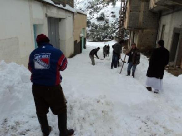 Neige de février 2012 à Bouzelatène