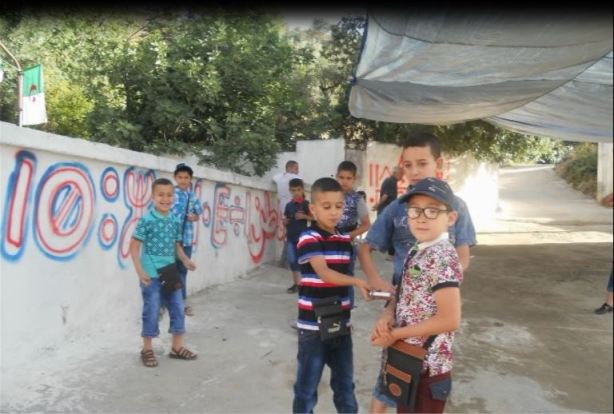 Ambiance de fête à Bouzelatène