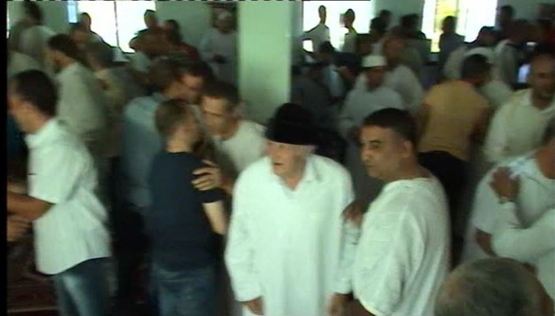 Ambiance de fête à Bouzelatène